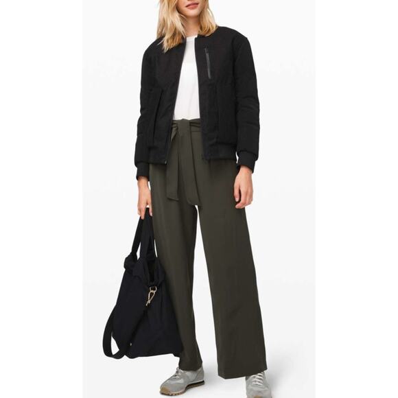 Lululemon noir wide leg belted pants Olive green 4 - Picture 1 of 10